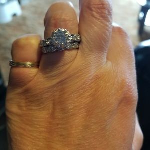 Beautiful sterling silver cubic zirconia ring